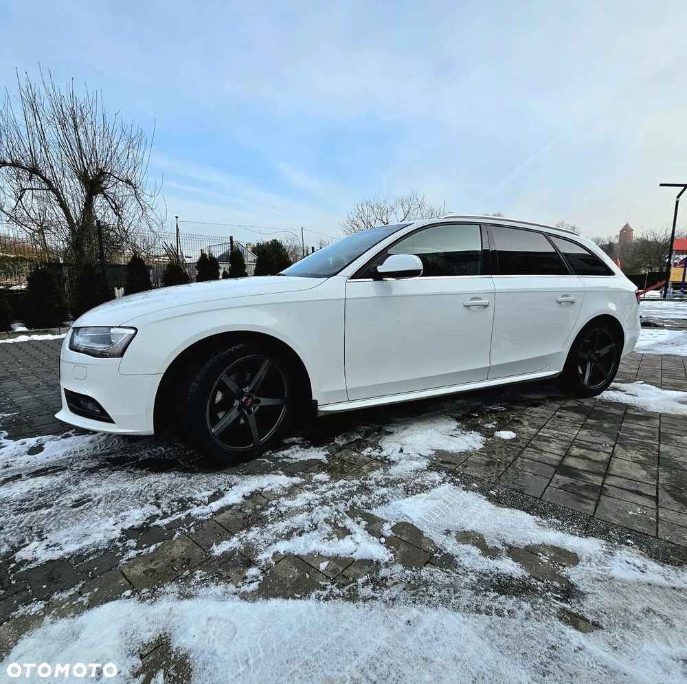 Audi A4 Avant - 4