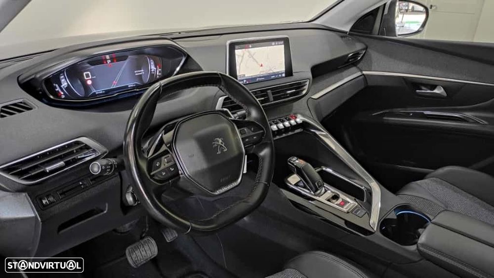Peugeot 3008 1.2 PureTech Allure EAT8 - 17
