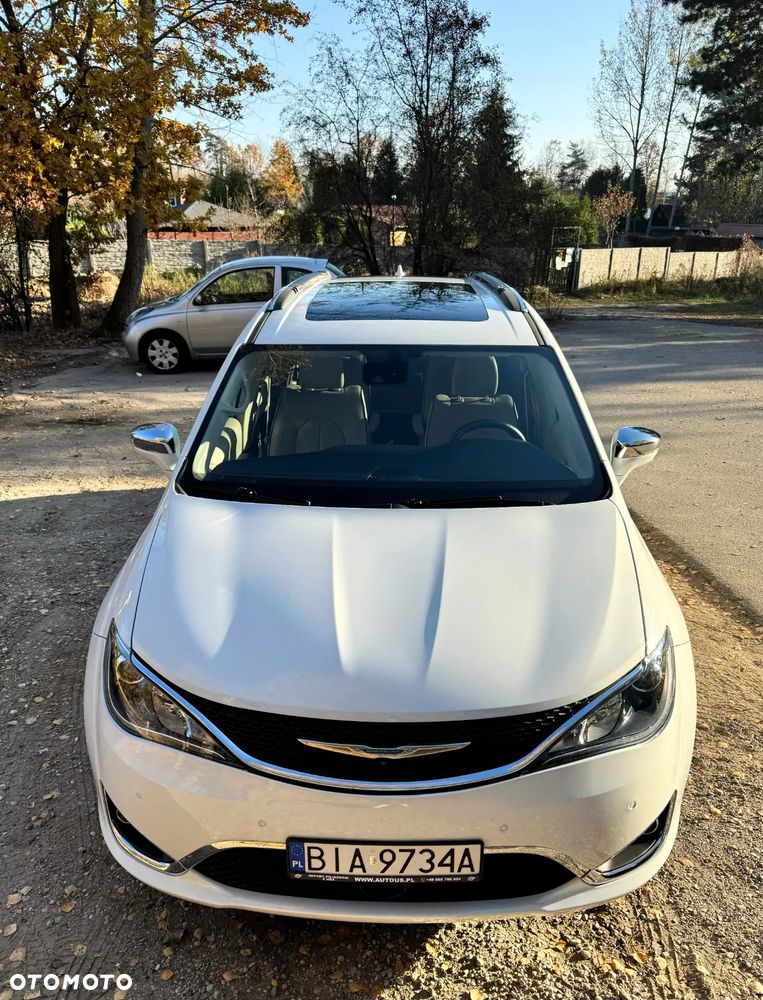 Chrysler Pacifica - 9