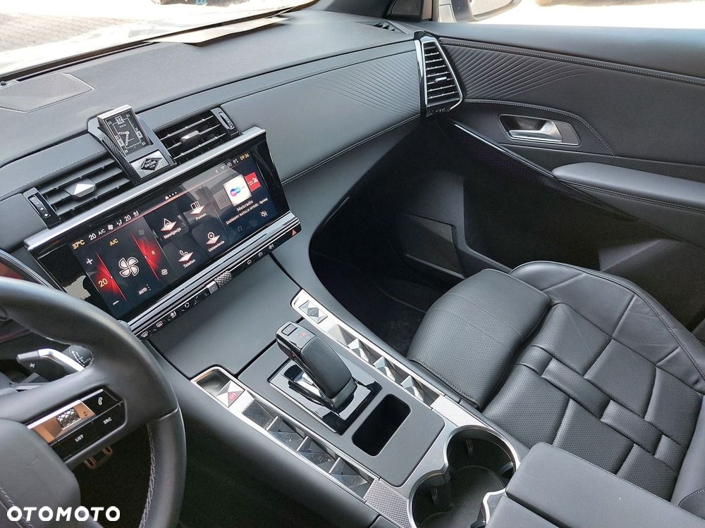 DS Automobiles DS 7 Crossback - 17
