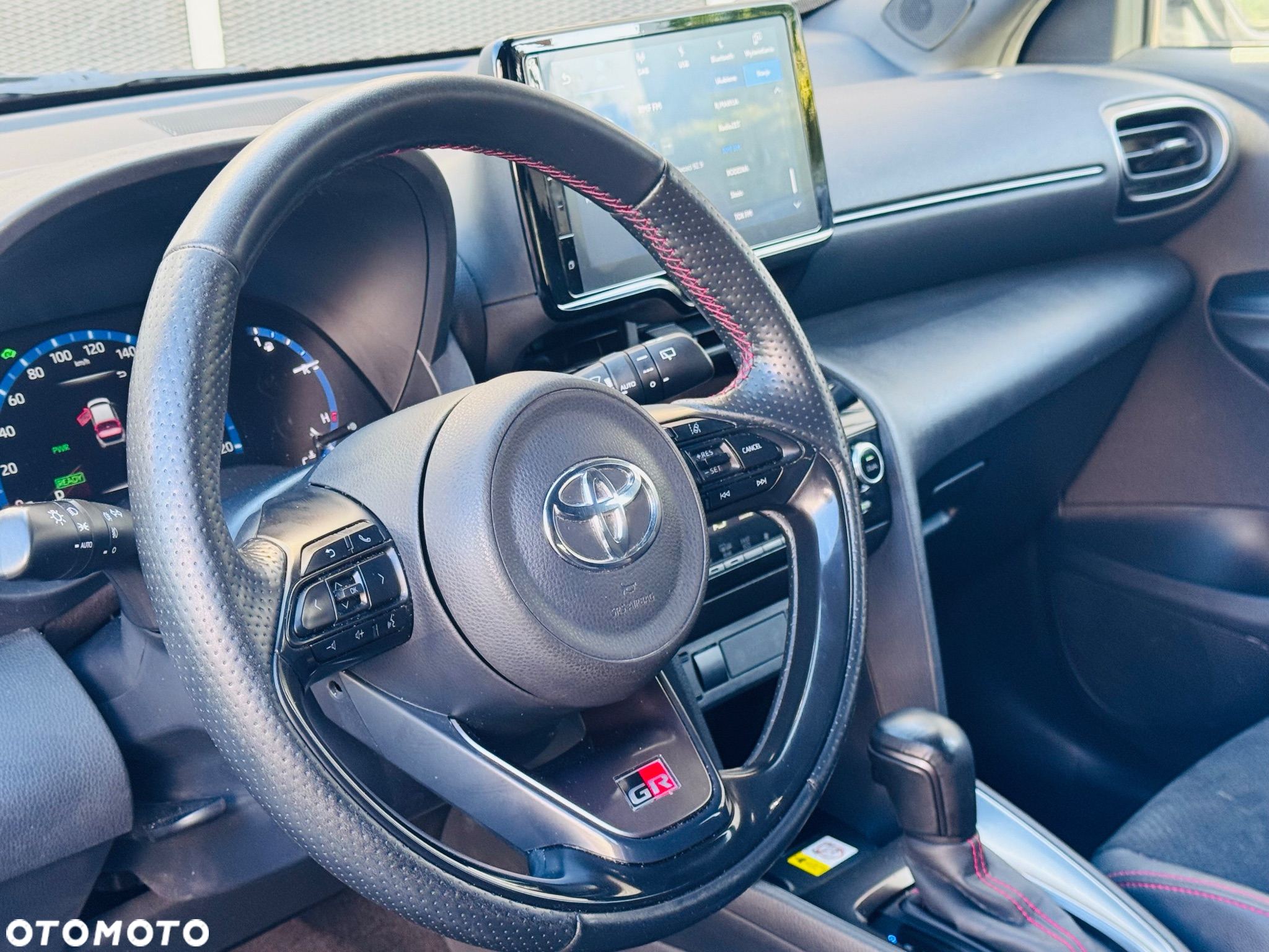 Toyota Yaris Cross Hybrid 1.5 GR Sport - 27
