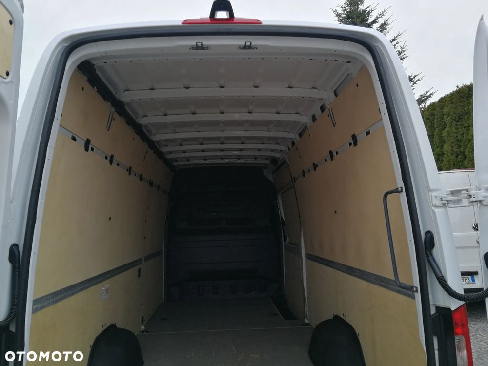 Mercedes-Benz Sprinter - 10
