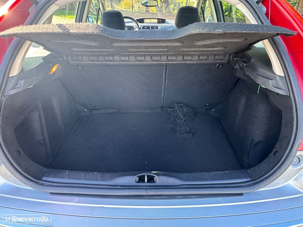 Citroën C4 Coupe HDi 110 FAP EGS6 Tendance - 13