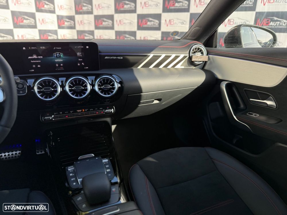 Mercedes-Benz CLA 45 AMG S 4Matic+ - 36