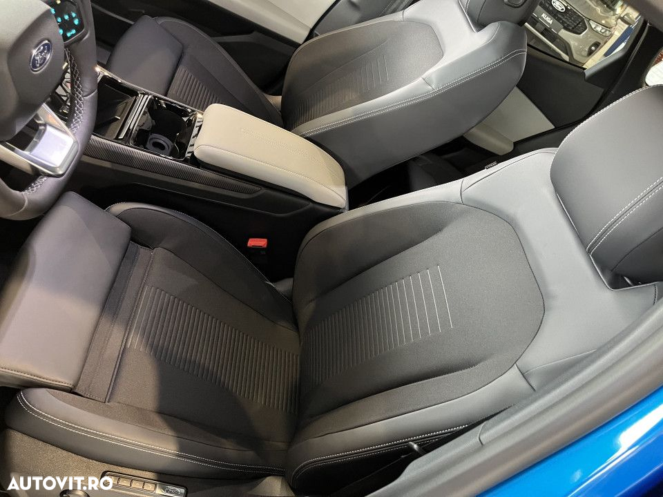 Ford Explorer - 16