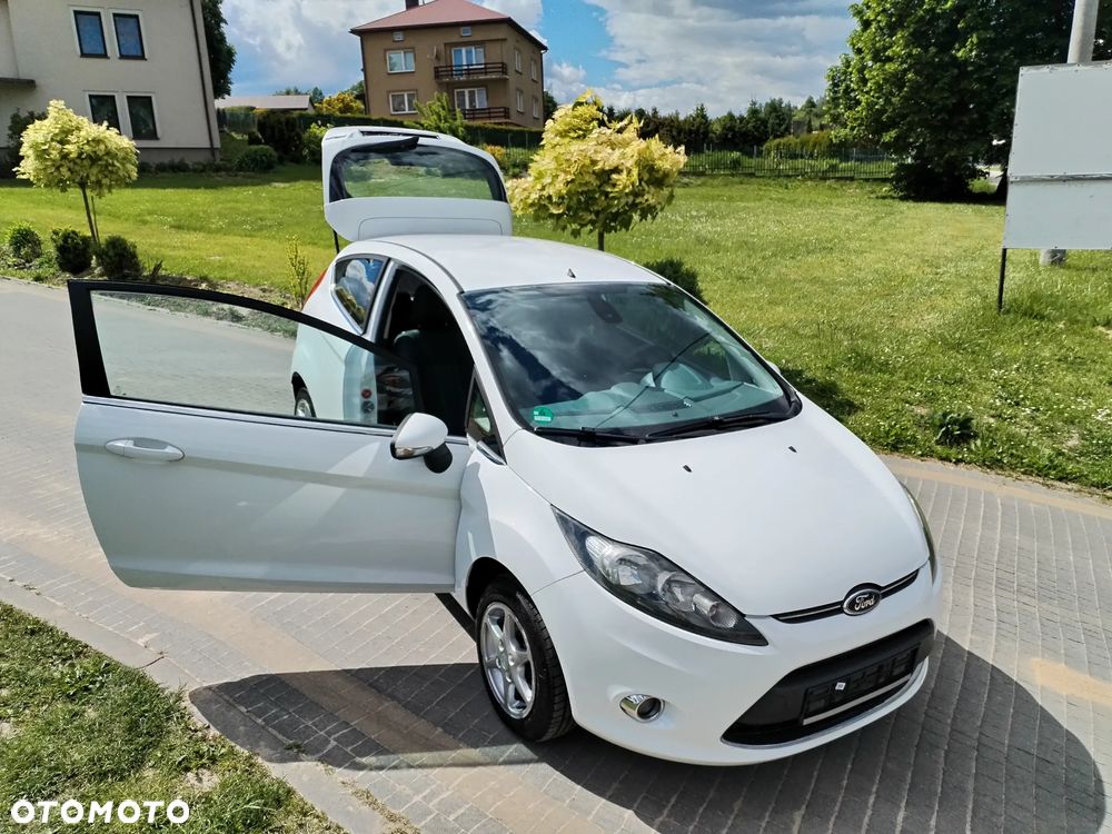 Ford Fiesta - 9