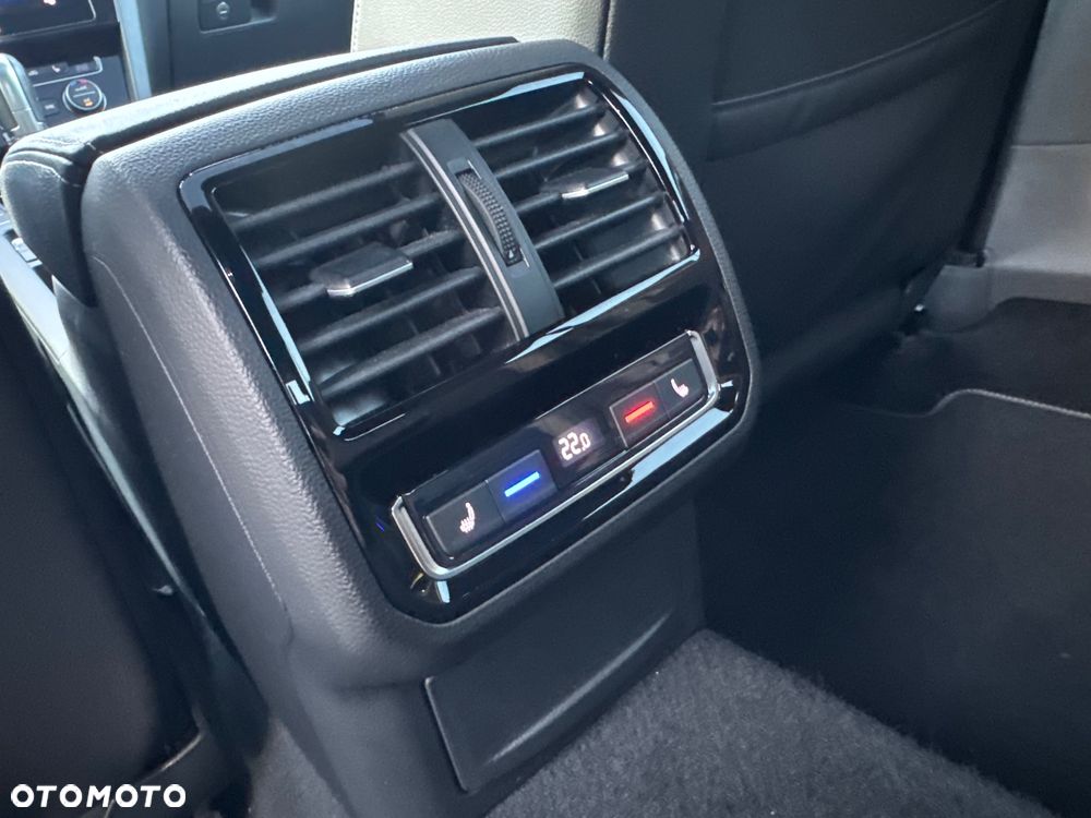 Volkswagen Arteon 2.0 TDI SCR DSG R-Line - 28