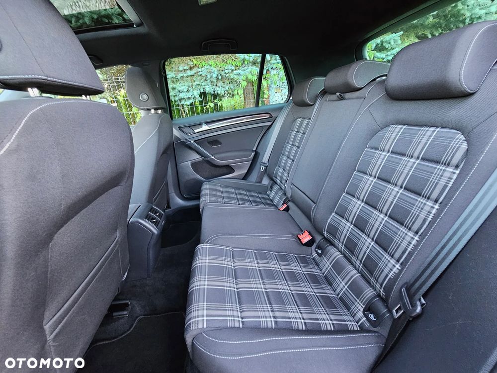 Volkswagen Golf GTD BlueMotion Technology - 35