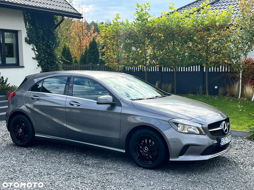 Mercedes-Benz Klasa A 180 BlueEfficiency Edition - 16