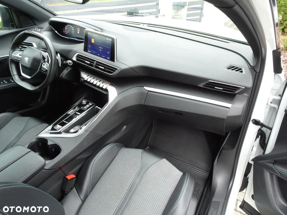 Peugeot 5008 1.5 BlueHDi Allure Pack S&S EAT8 - 18