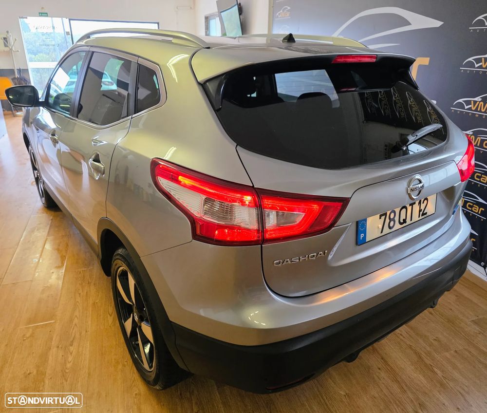 Nissan Qashqai 1.5 dCi N-Connecta 18 - 10