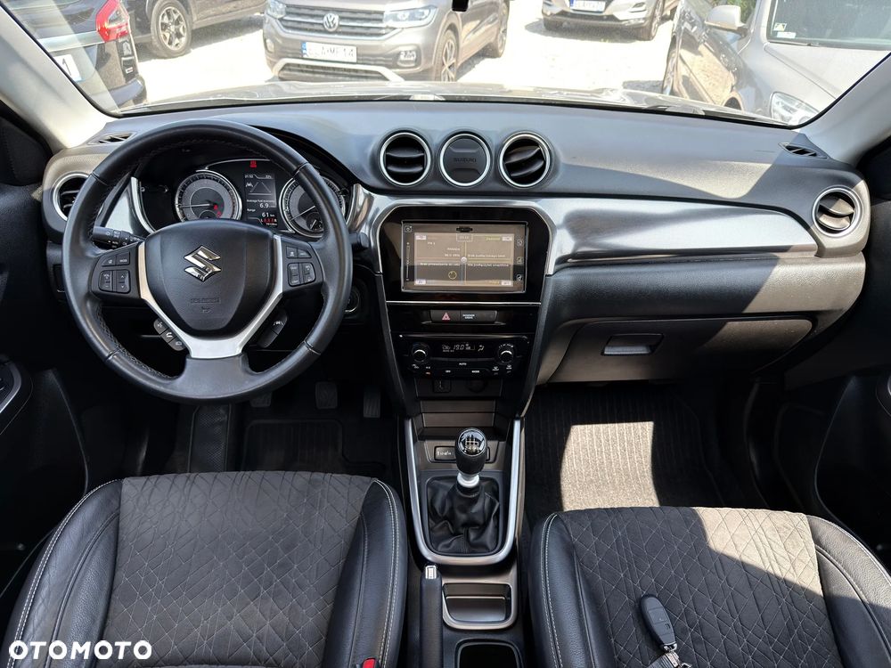 Suzuki Vitara 1.4 Boosterjet Hybrid Comfort+ - 24