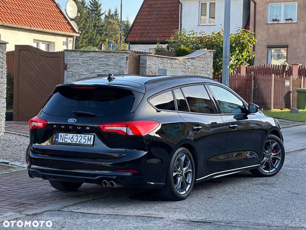 Ford Focus 2022 photo 3