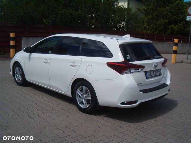 Toyota Auris - 7