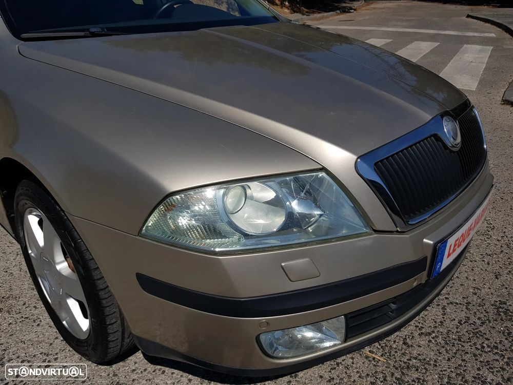 Skoda Octavia 1.6 Elegance - 57