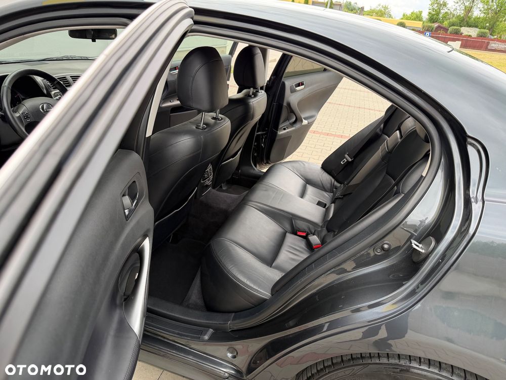 Lexus IS 220 D Comfort - 25