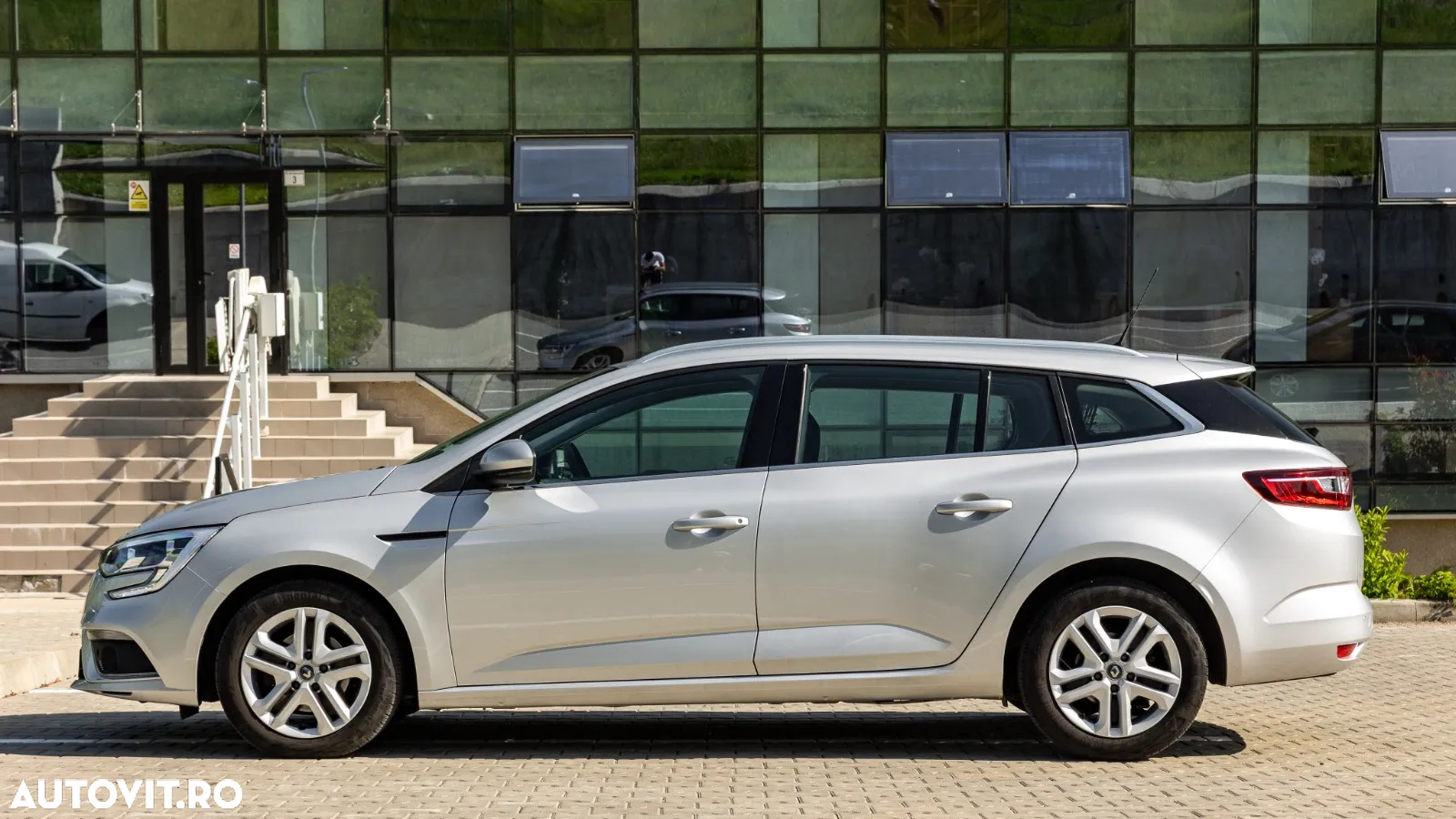 Renault Megane BLUE dCi 115 BUSINESS EDITION - 7