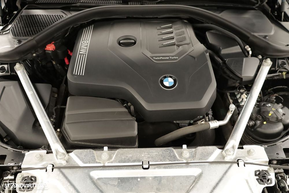BMW 420 i Pack Desportivo M Auto - 29