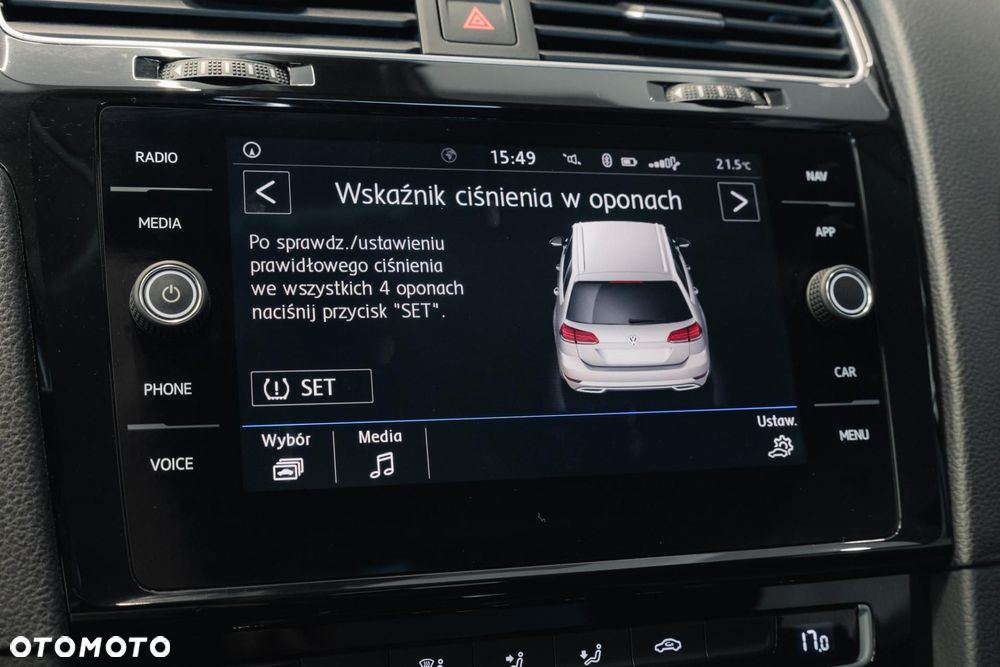 Volkswagen Golf 1.5 TSI BMT Evo Highline DSG - 23