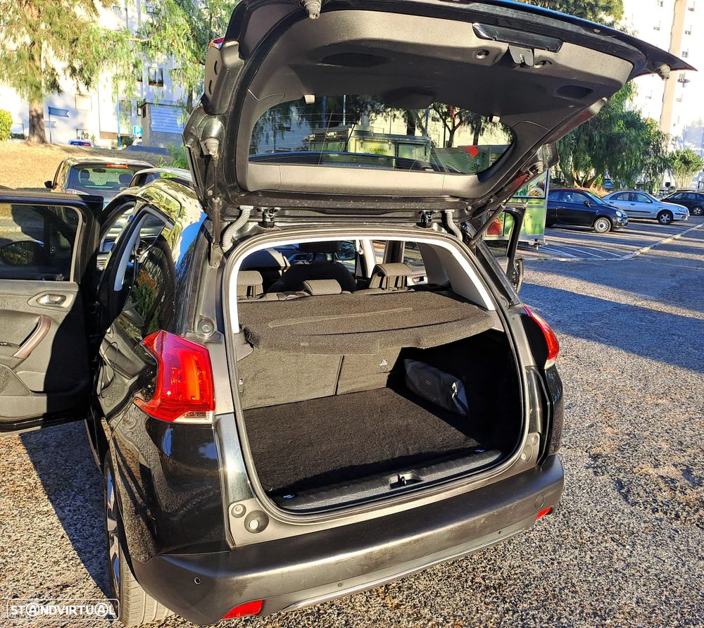Peugeot 2008 1.2 PureTech Style - 13