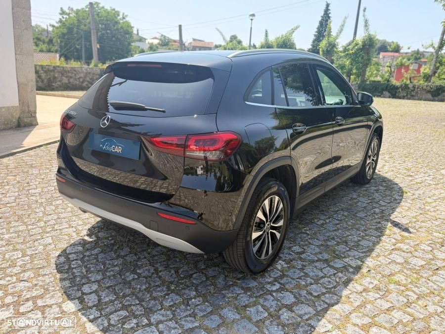 Mercedes-Benz GLA 250 - 8
