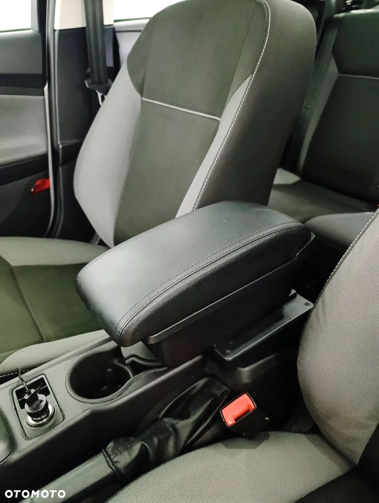 Ford Focus 1.6 Trend - 11