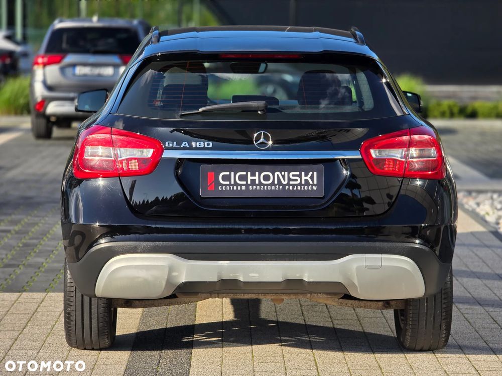 Mercedes-Benz GLA 180 7G-DCT Style - 6