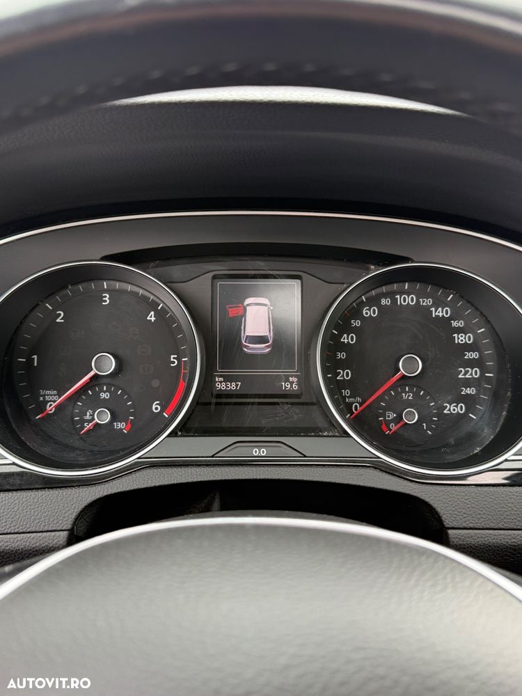 Volkswagen Passat 2.0 TDI 4Motion Highline - 34