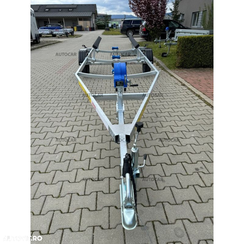 Autocar Transport ambacatiuni Peridoc cu o singura axa P750-5.6 lux - 6