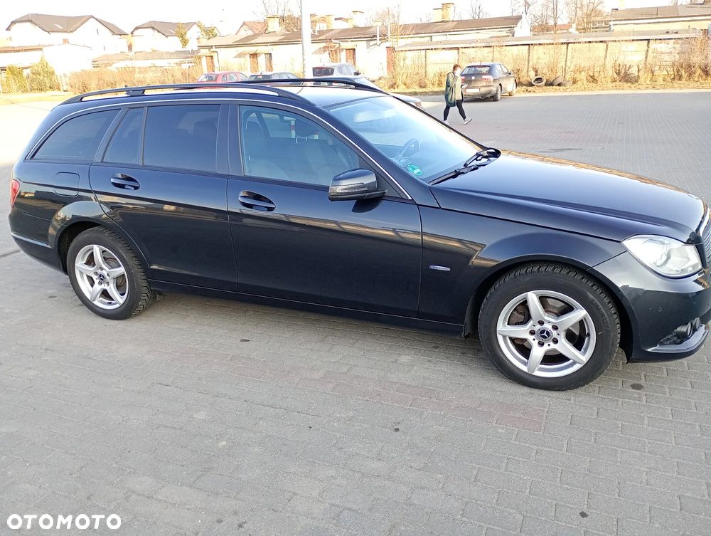 Mercedes-Benz Klasa C 220 CDI BlueEff 4-Matic Elegance - 5