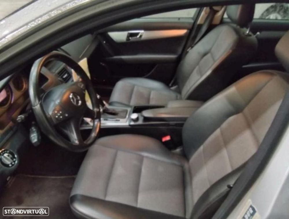 Mercedes-Benz C 220 - 4