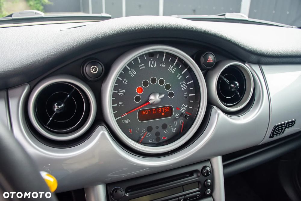 MINI John Cooper Works - 9