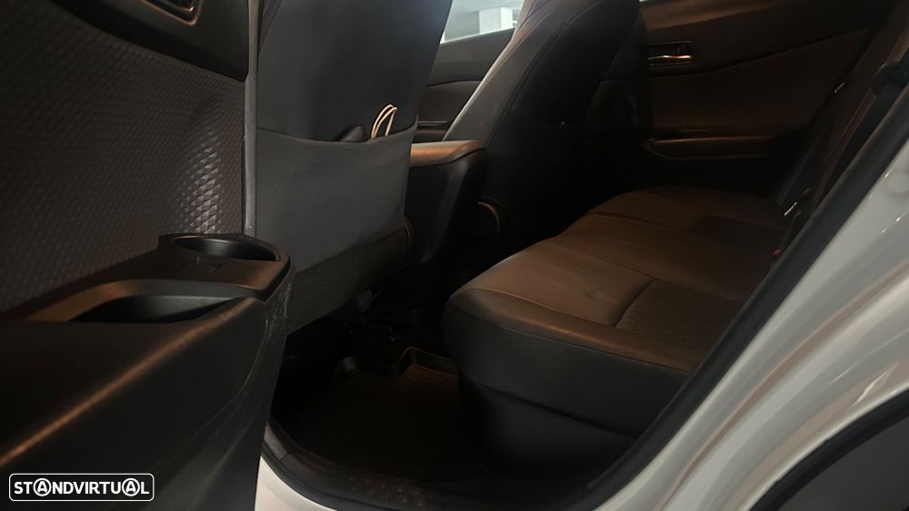 Toyota C-HR 2.0 Hybrid Exclusive+P.Luxury - 6