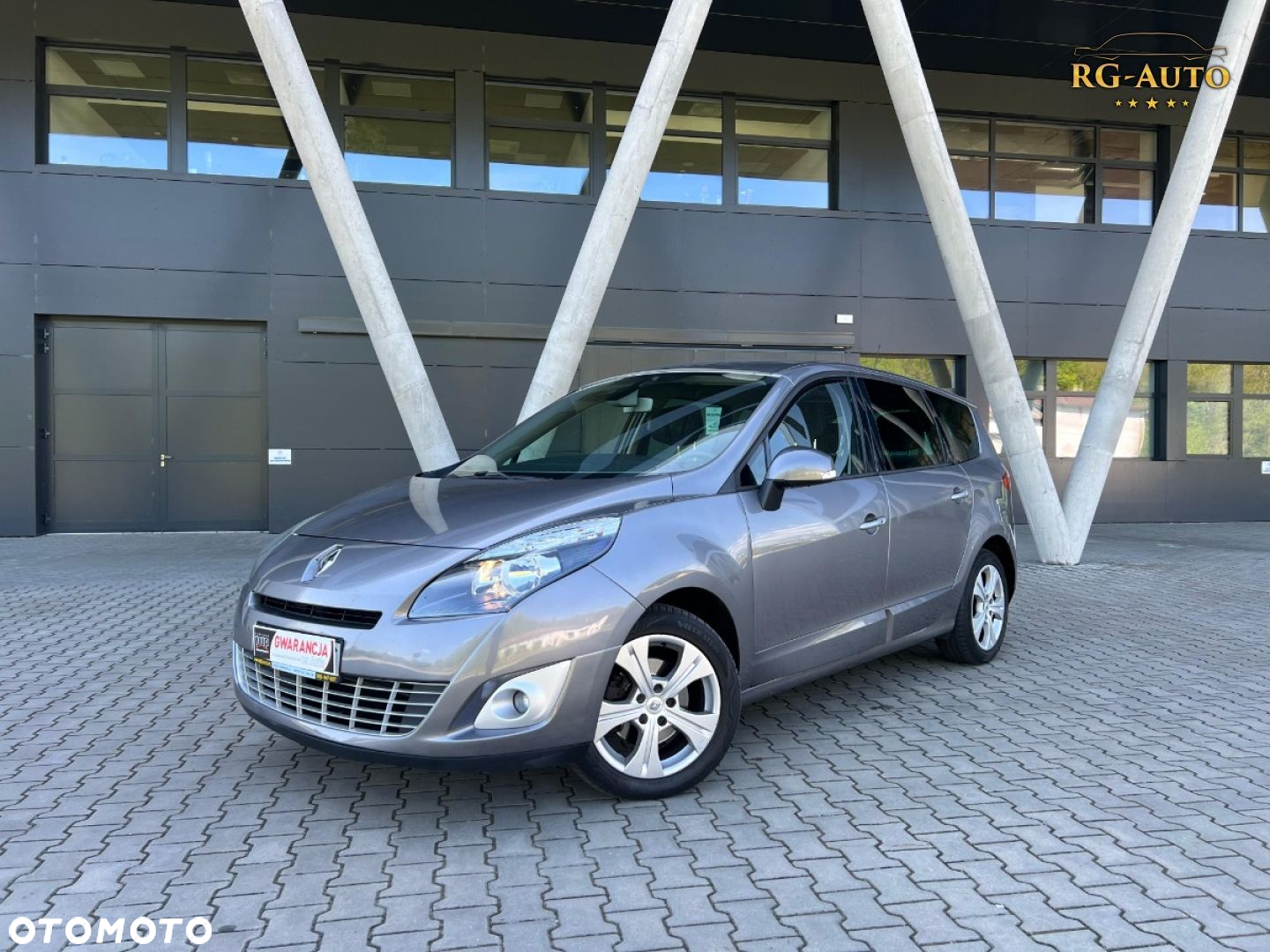 Renault Grand Scenic - 14