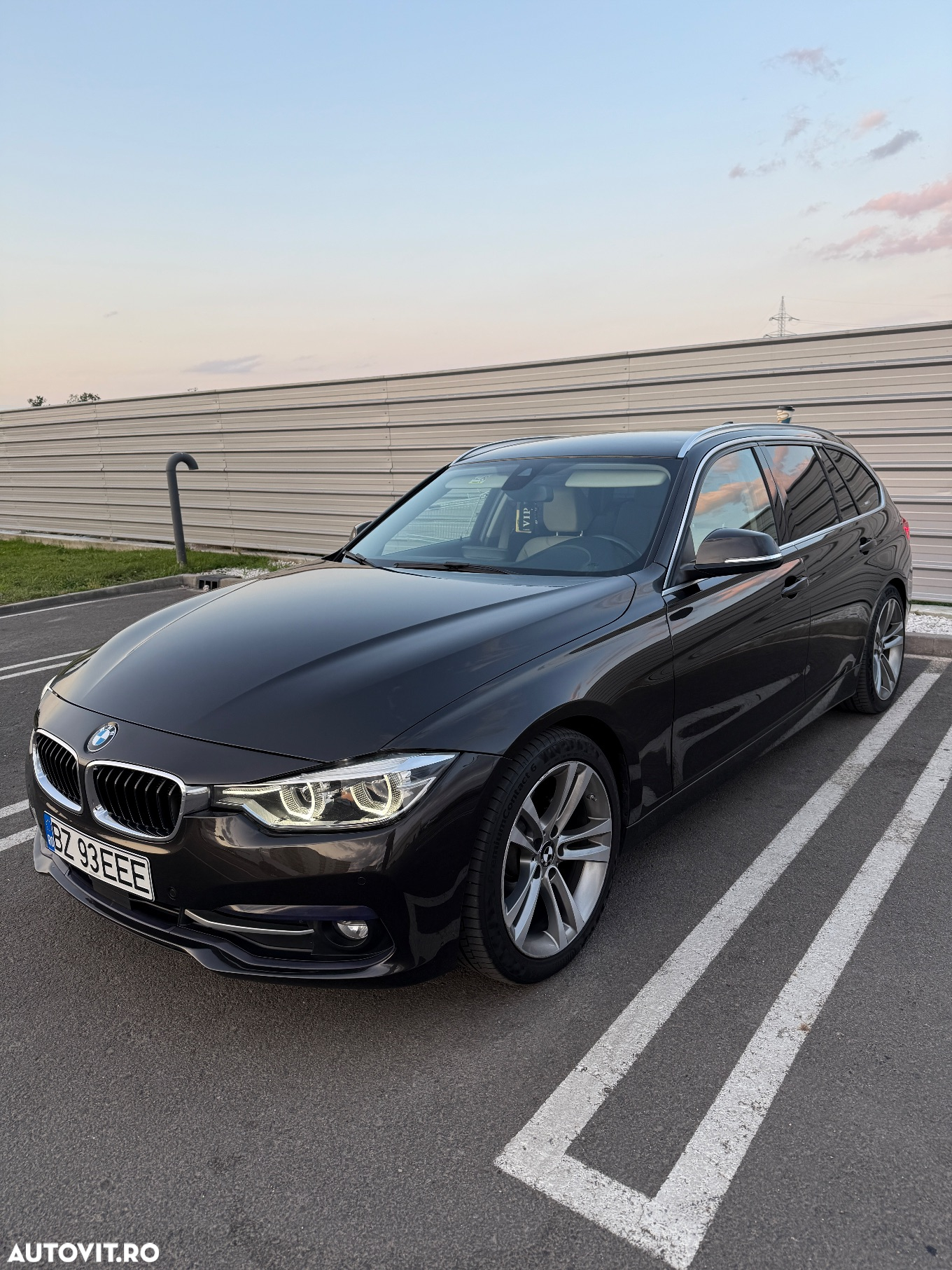 BMW Seria 3 320d Aut. Luxury Line - 11