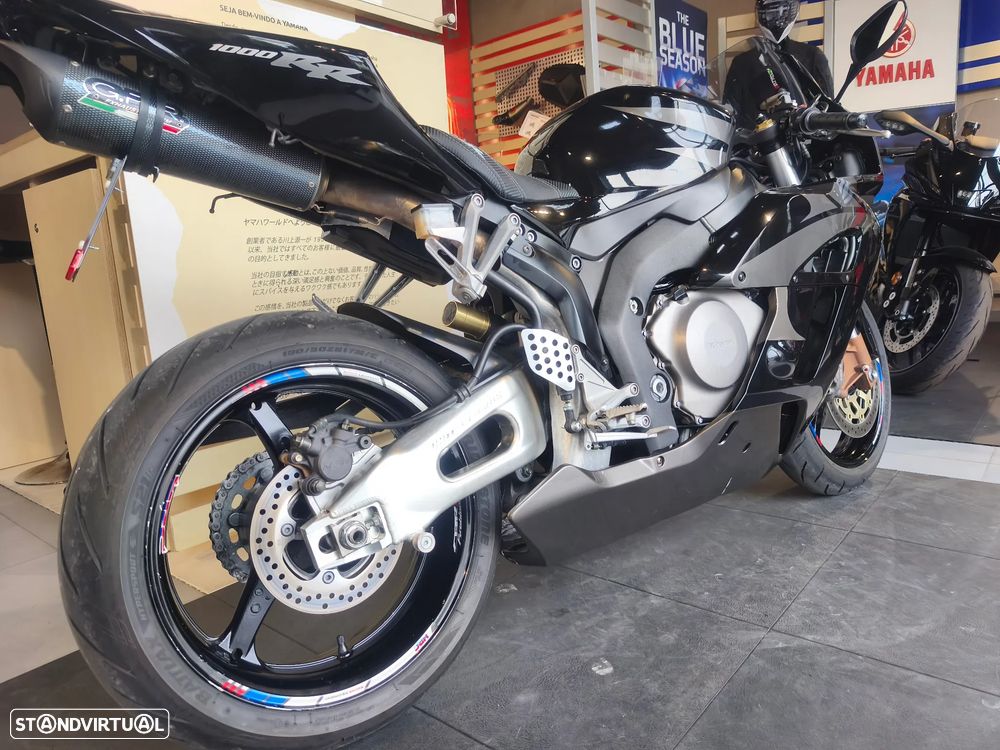 Honda CBR 1000RR - 4