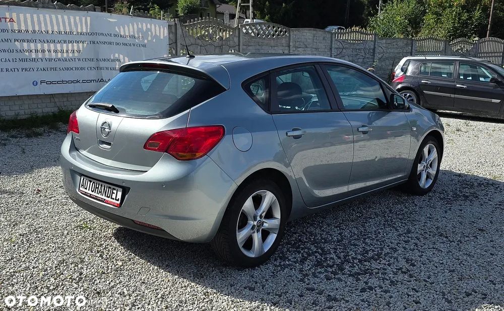 Opel Astra IV 1.6 Essentia - 7