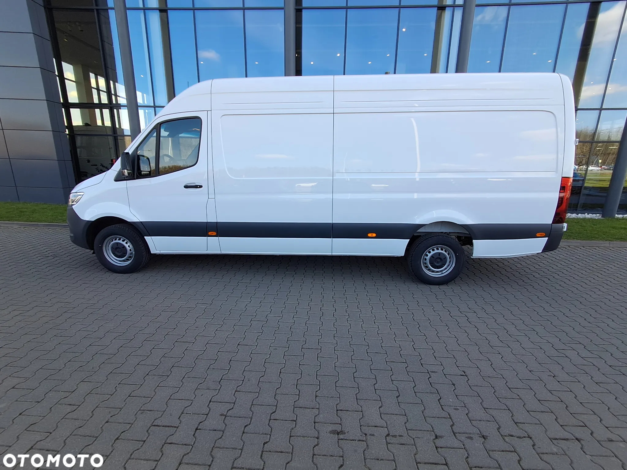 Mercedes-Benz Sprinter 317 CDI Furgon PRO długi 4325 mm L3H2 - 5