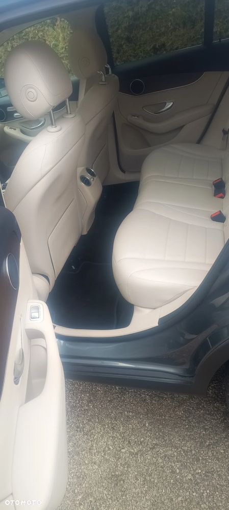 Mercedes-Benz GLC 350 e 4Matic 7G-TRONIC Exclusive - 12