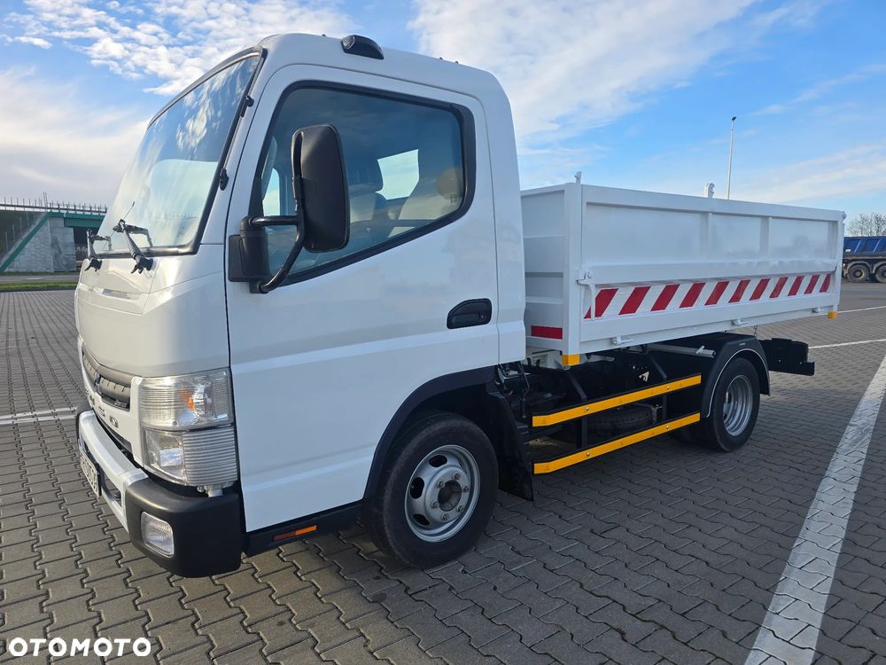 Mitsubishi Fuso canter - 4