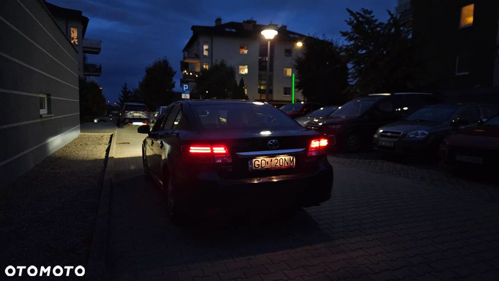 Toyota Avensis - 22