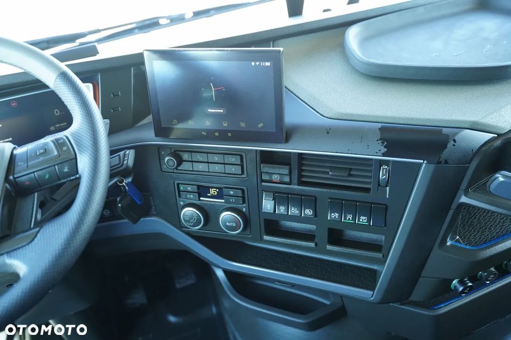 Volvo FH 500  / KLIMA POSTOJOWA / I-SAVE / I-SHIFT / ZBIORNIKI 1 500 L / - 29
