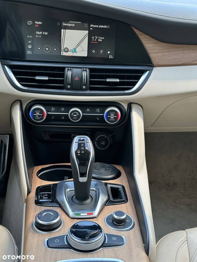 Alfa Romeo Giulia 2.0 Turbo Business - 8