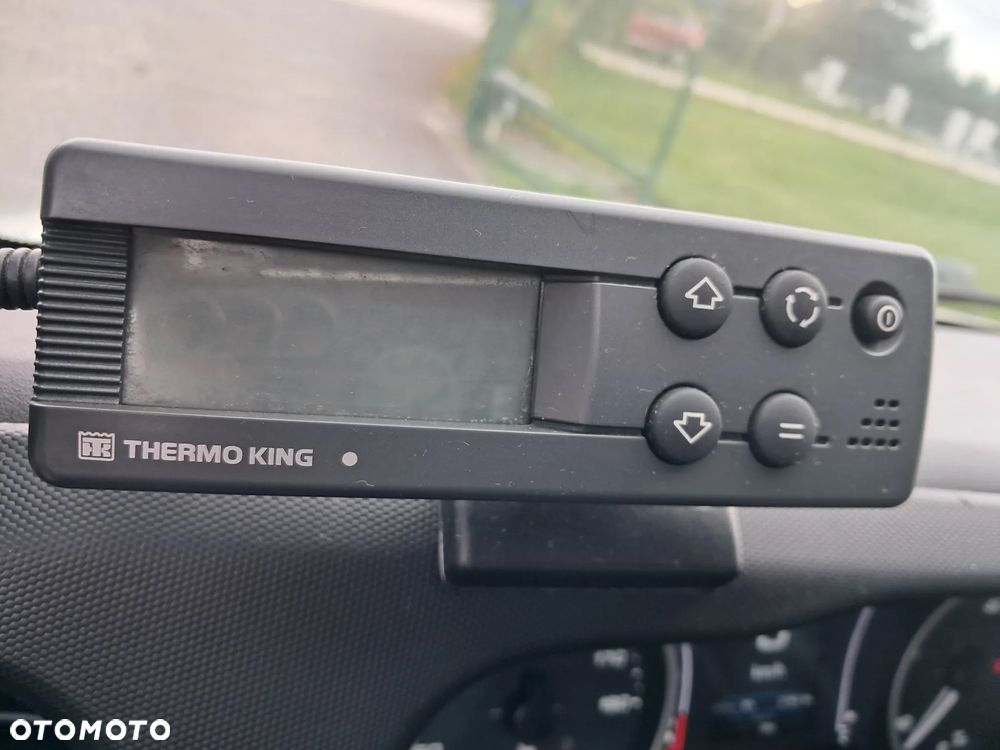 Iveco Daily VI 50C16  CHŁODNIA Thermo-King SALON POLSKA 8-palet - 27