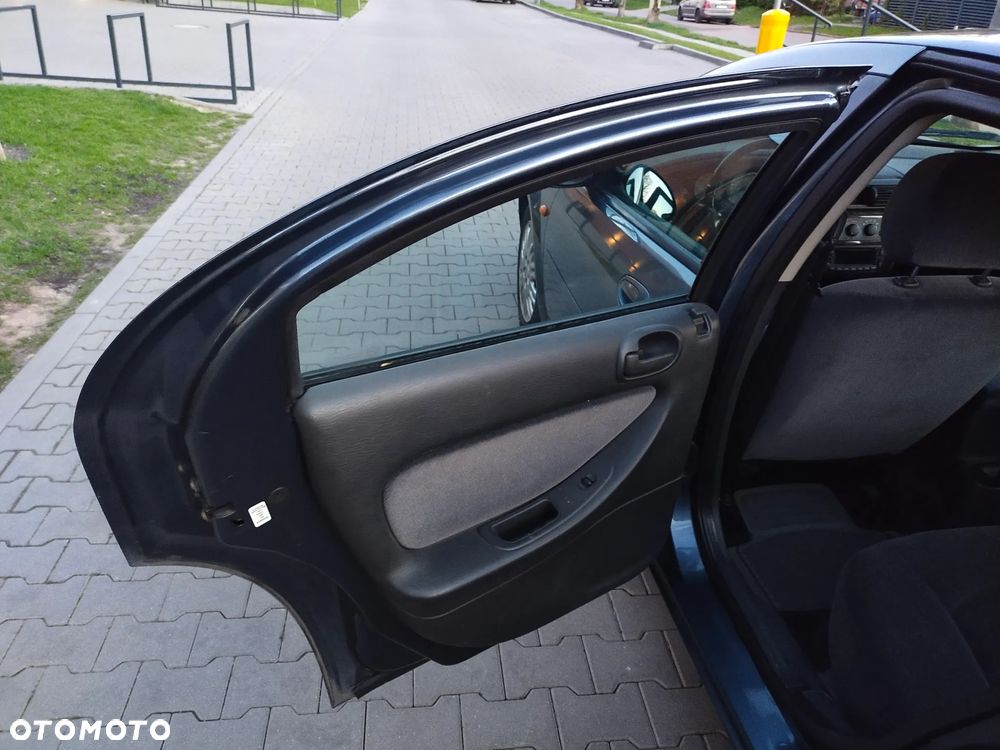 Chrysler Sebring 2.0 LX - 11