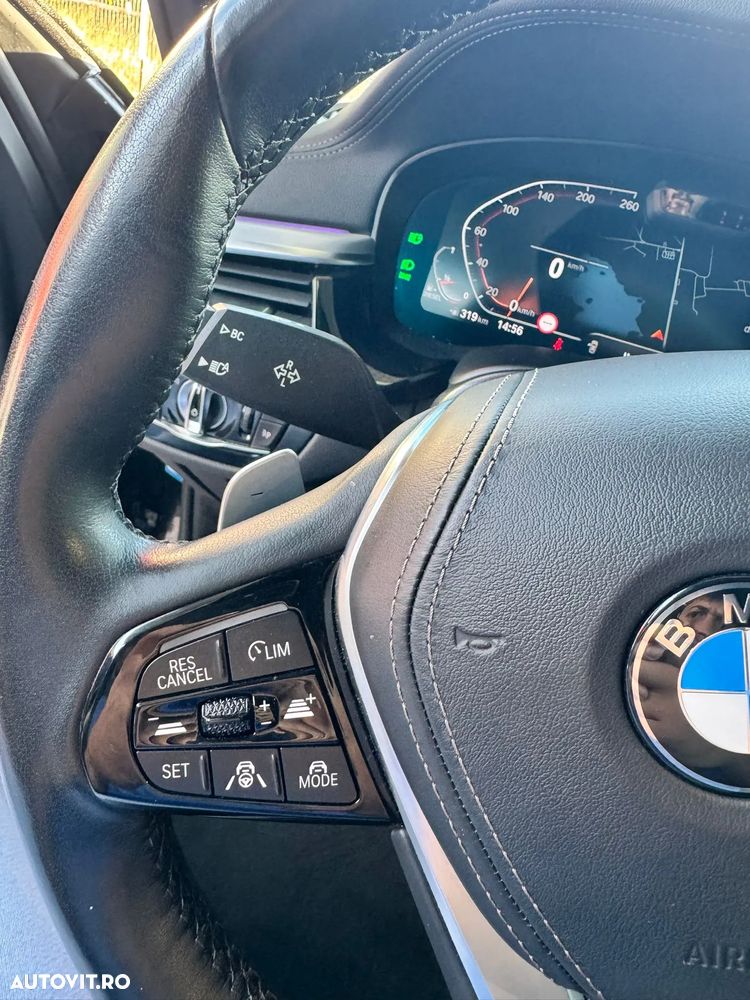 BMW Seria 5 530d xDrive AT MHEV - 14