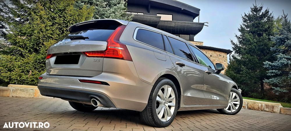 Volvo V60 D3 Momentum - 12