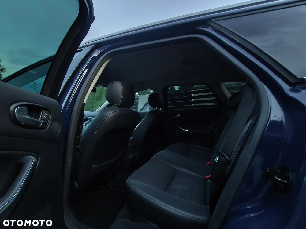 Ford Mondeo 2.0 Platinium X Plus (Titanium) - 28