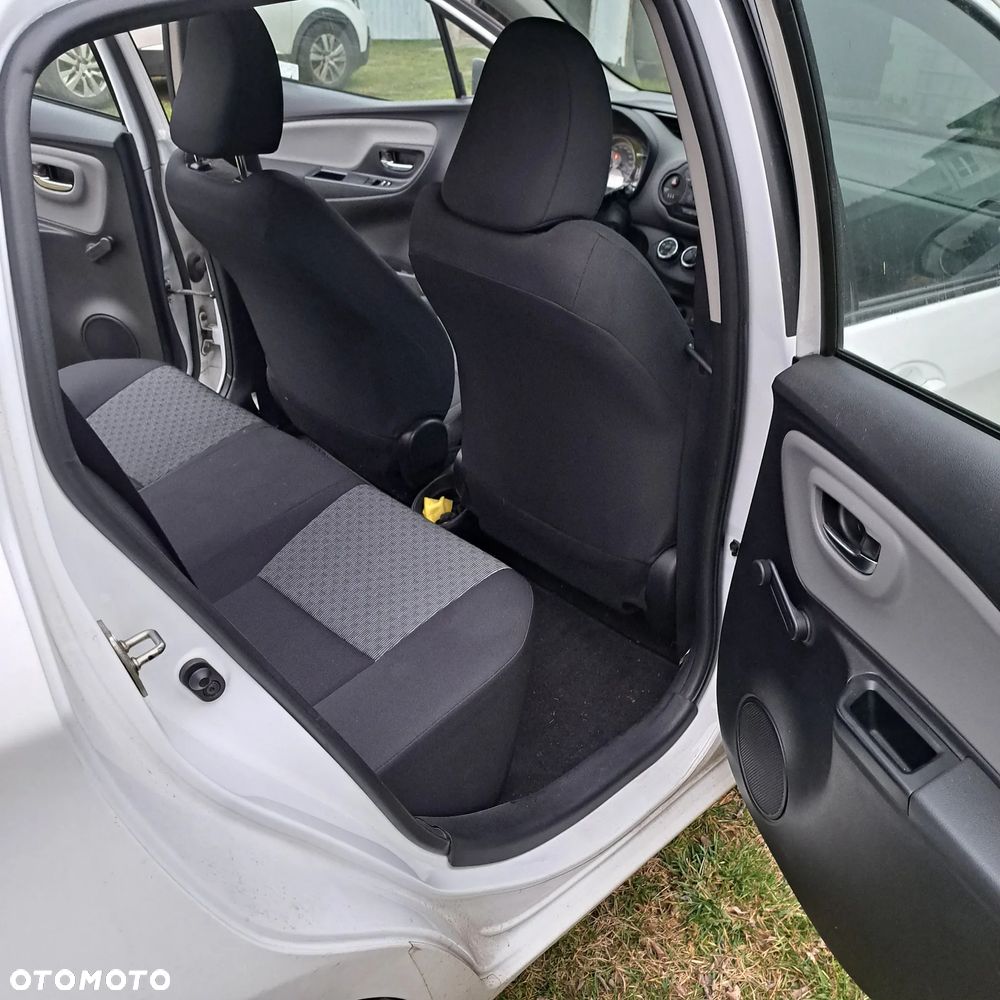 Toyota Yaris 1.4 D-4D Active EU6 - 11