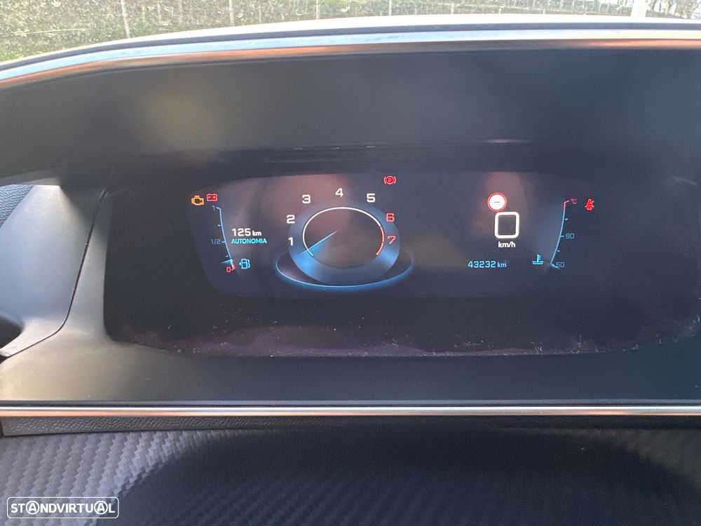 Peugeot 2008 1.2 PureTech Allure Pack - 10